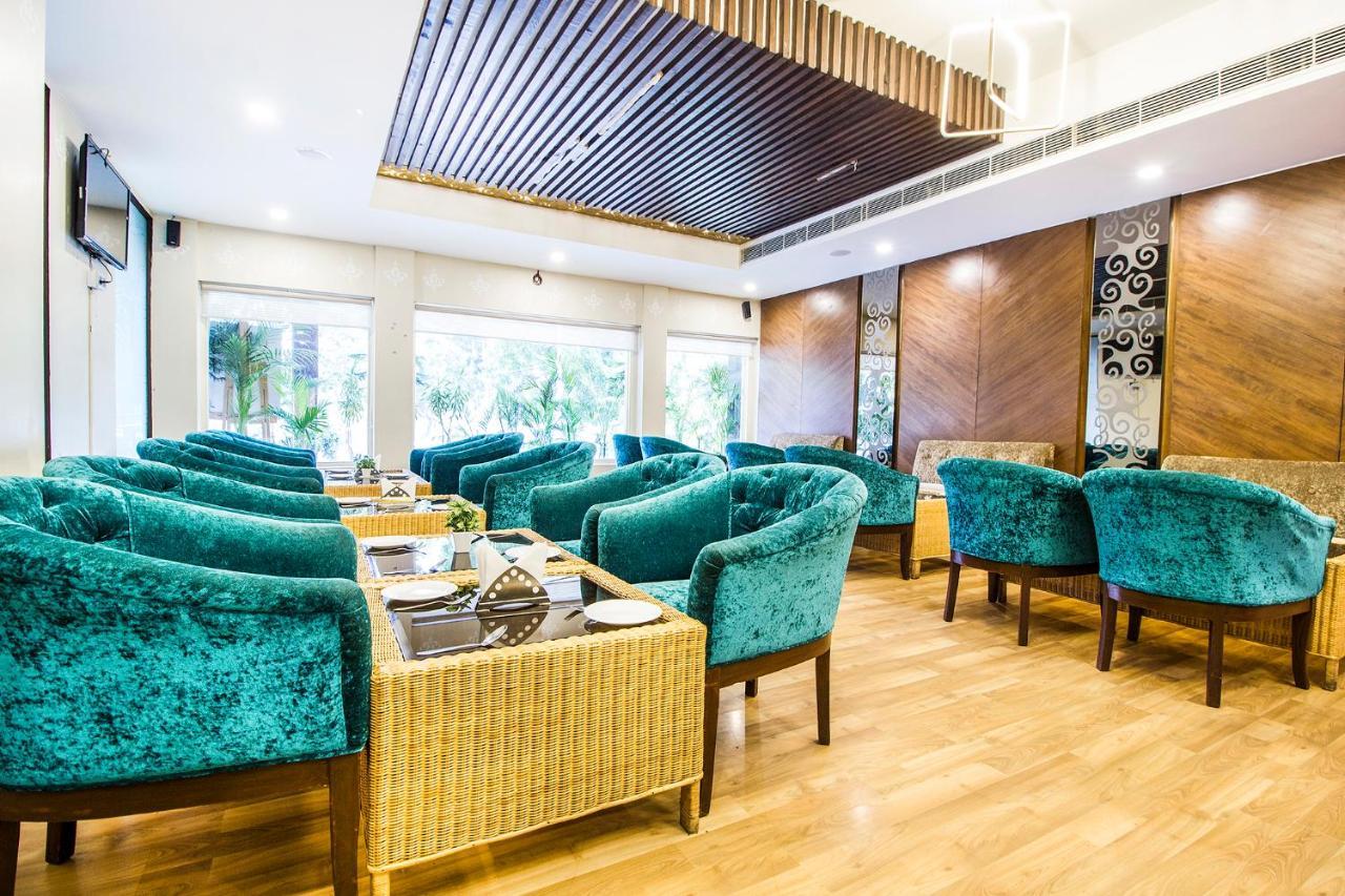 Fabhotel Le Monarque Chandīgarh Εξωτερικό φωτογραφία